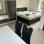 Villa S Wellness A Wallboxem